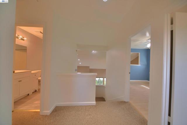 1425 Forest Dr, Turlock CA: https://media.crmls.org/mediaz/33930241-03e7-477d-bd03-6278a022302c.jpg