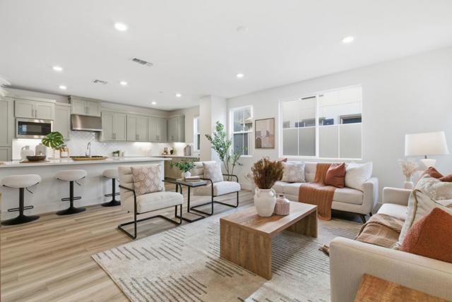 9065 Tallship Way, Newark CA: https://media.crmls.org/mediaz/33932059-db48-4be7-a559-5ad36a9f566b.jpg