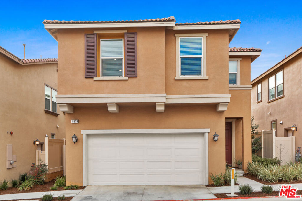 11819 Verona Lane, Los Angeles, CA 90047