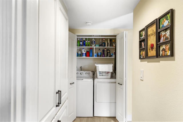 111 Juan Circle, Palm Desert CA: https://media.crmls.org/mediaz/3395d597-ebf0-4246-b01a-cd60beaccf2d.jpg