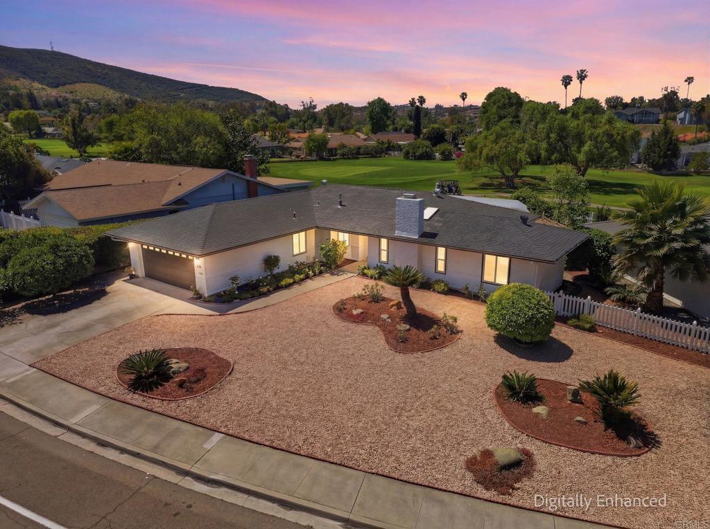 944 La Sombra Drive