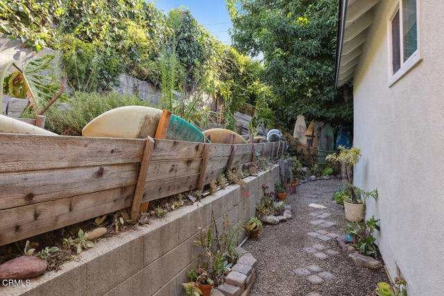 Detail Gallery Image 17 of 19 For 394 Maryville Ave, Ventura,  CA 93003 - 0 Beds | 2 Baths