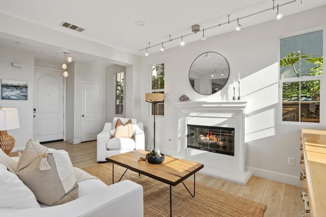 2386 Lapis Road, Carlsbad CA: https://media.crmls.org/mediaz/33964356-5d73-4894-96b1-5edf61daa97e.jpg