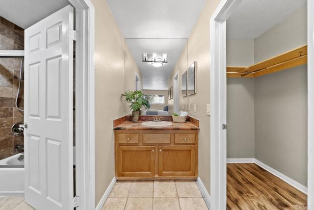 Detail Gallery Image 11 of 20 For 9860 Dale Ave #D2,  Spring Valley,  CA 91977 - 2 Beds | 2 Baths