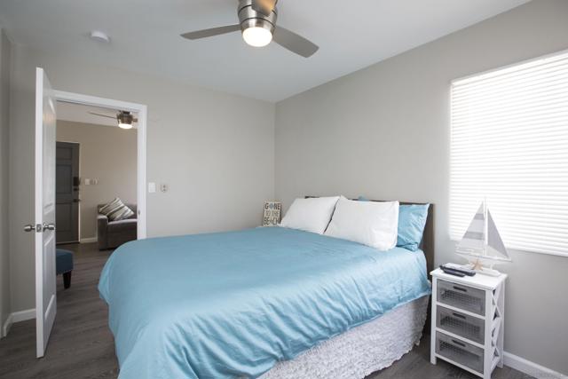 728 Jamaica Ct, San Diego CA: https://media.crmls.org/mediaz/33968f0e-b064-4d27-8ea4-30c754e66c98.jpg