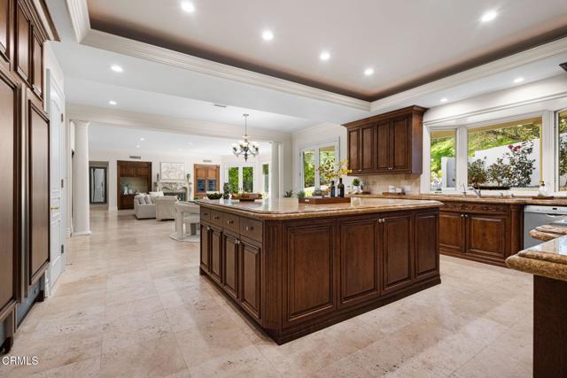 Detail Gallery Image 39 of 50 For 4080 Dover Rd, La Canada Flintridge,  CA 91011 - 5 Beds | 6/1 Baths