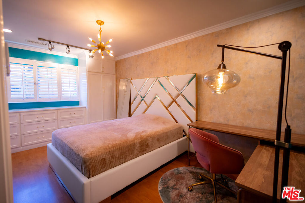 MLS #25611563 image #18