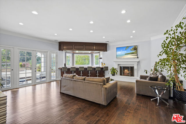 22510 La Quilla Drive, Chatsworth CA: https://media.crmls.org/mediaz/3397b3e4-4fe9-4585-bf00-d50f7f267952.jpg