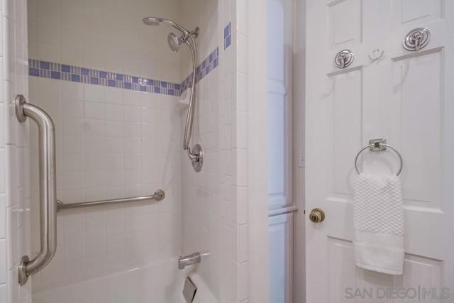 3886 Santa Cruz, San Diego CA: https://media.crmls.org/mediaz/3397d16d-fcc9-435a-9101-6fce0e05271e.jpg