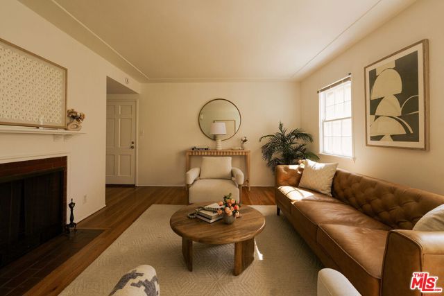 525 East Maple Street, 1 photo 7