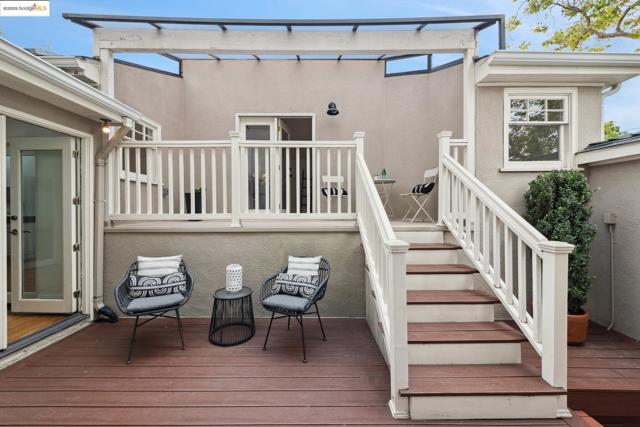 3 Craig Ave, Piedmont CA: https://media.crmls.org/mediaz/33986ed3-9111-4099-80fe-2aef476189f2.jpg