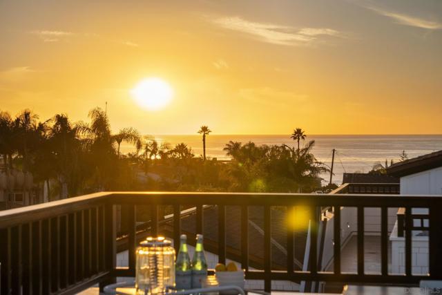 466 Westbourne St, La Jolla CA: https://media.crmls.org/mediaz/33994604-9b7c-4d7a-9d8c-4a24c79bdea3.jpg