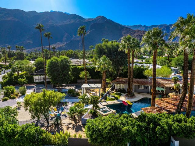 365 Camino Norte, Palm Springs CA: https://media.crmls.org/mediaz/3399e798-c9f6-48ab-8927-33a98176b020.jpg
