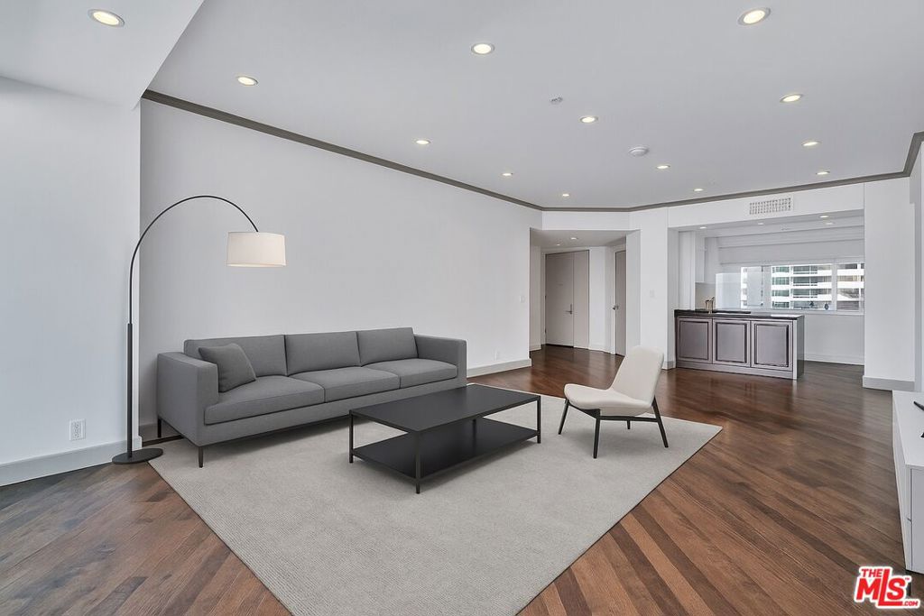 10490 Wilshire Boulevard #1005