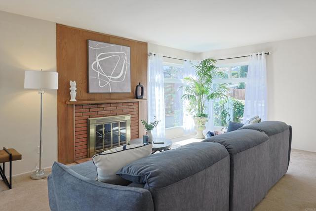 Detail Gallery Image 11 of 68 For 6045 Broadmoor Dr, La Mesa,  CA 91942 - 3 Beds | 1/1 Baths