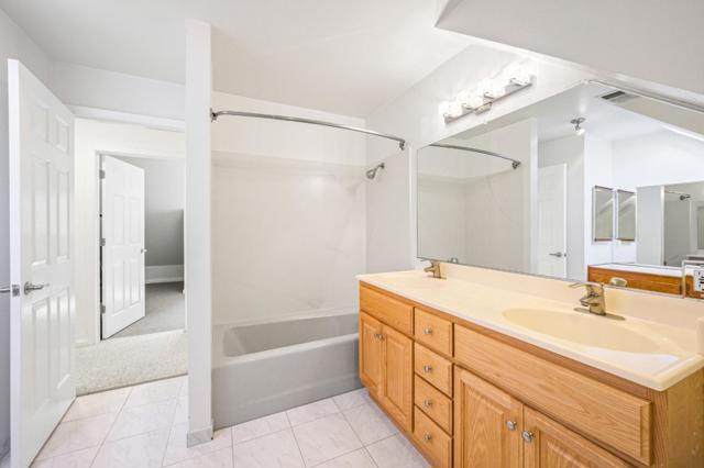 3265 Greenhills Drive, Lafayette CA: https://media.crmls.org/mediaz/339aa8c9-1801-44d4-af1f-b0cd1a25b3a9.jpg