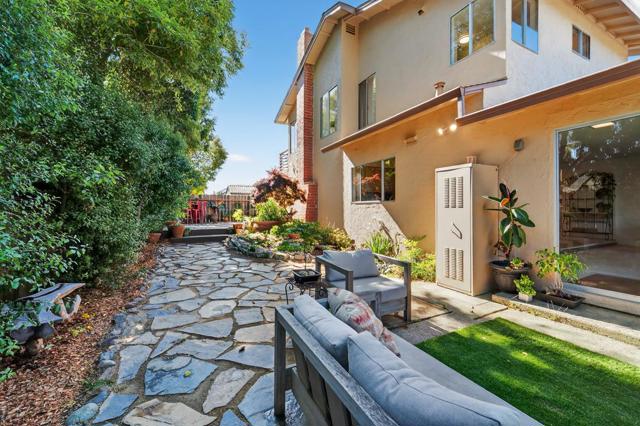 2529 Orchard Street, Soquel CA: https://media.crmls.org/mediaz/339ae542-dfd6-4fb3-96b7-c5ae08f7b18a.jpg