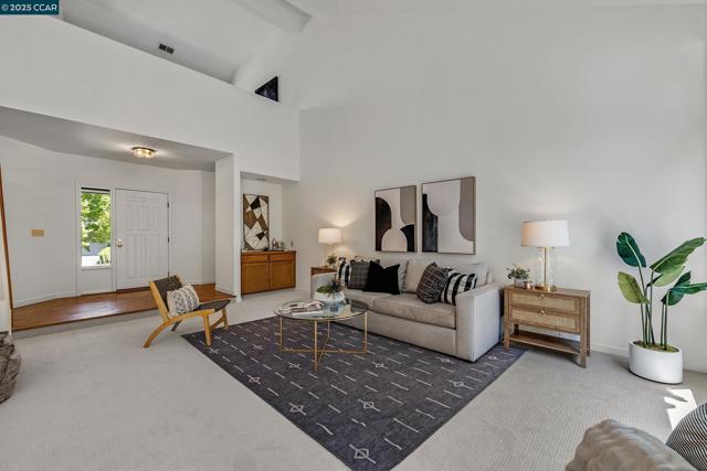 205 Kingswood Ct, Danville CA: https://media.crmls.org/mediaz/339ca580-57d0-4664-b4aa-0cdf161d30d0.jpg
