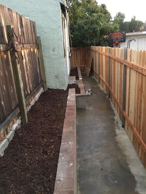 Detail Gallery Image 27 of 32 For 5977 Balmoral Dr, San Diego,  CA 92114 - 2 Beds | 1 Baths