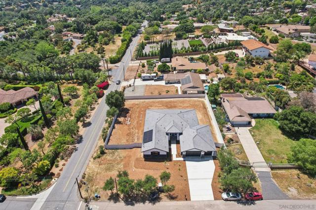 2745 Alexander Dr, Escondido CA: https://media.crmls.org/mediaz/339ce456-dcba-4f16-b5d5-3a1dea312a50.jpg