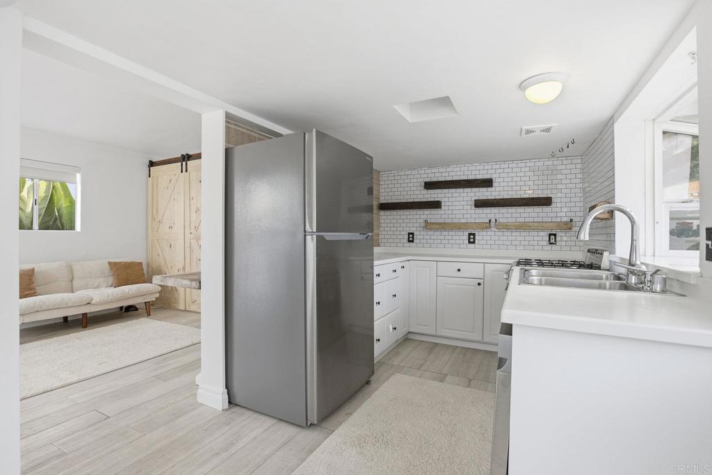 170 Diana Street - photo 15