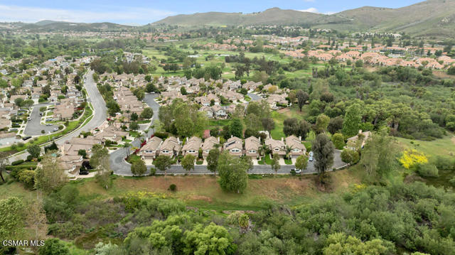 645 Overlook Road, Simi Valley CA: https://media.crmls.org/mediaz/339dcda5-4ef0-4217-9006-5d1dc5405f70.jpg