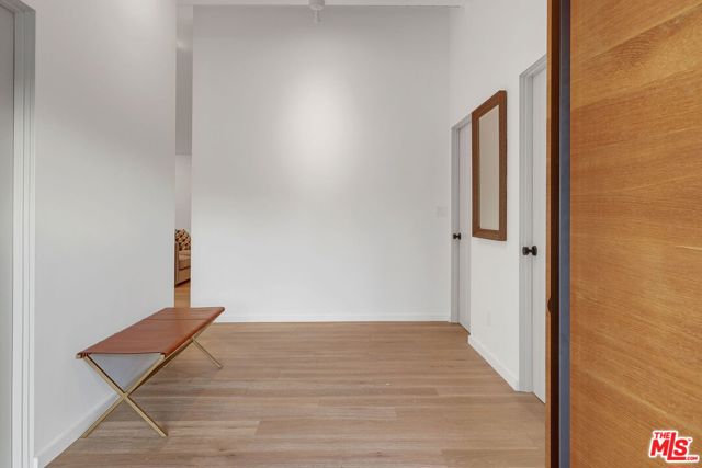 8400 Edwin Drive, Los Angeles CA: https://media.crmls.org/mediaz/339e34a5-8592-42c4-9dcd-57d870f8cc7b.jpg