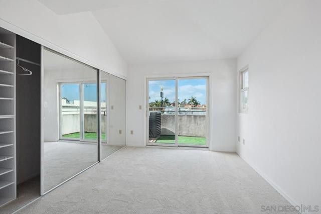 1268 Essex St, San Diego CA: https://media.crmls.org/mediaz/339e9460-4631-4bc6-9734-abc0334e5b78.jpg