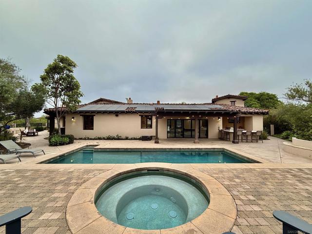 14911 Encendido, San Diego CA: https://media.crmls.org/mediaz/339ea820-5be9-4cf1-89a6-193a9441725d.jpg