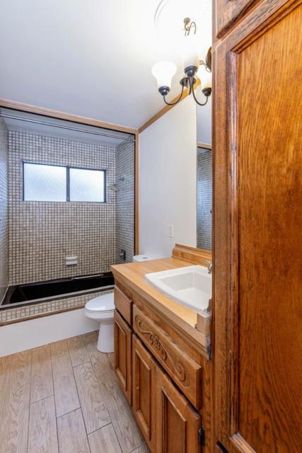 120 Alamo Avenue, Santa Cruz CA: https://media.crmls.org/mediaz/339f87bd-e355-4d8d-b9e1-c41ea7a8fcaf.jpg