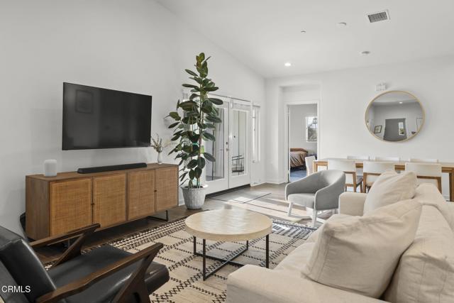 Detail Gallery Image 6 of 34 For 303 N F St #201,  Oxnard,  CA 93030 - 3 Beds | 2 Baths