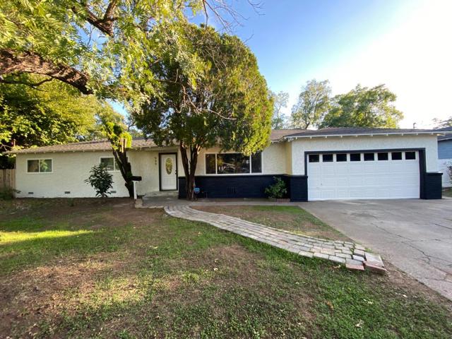 999 E 16th Street, Chico CA: https://media.crmls.org/mediaz/33a149fe-5000-4734-810d-d11eac8ca9ad.jpg