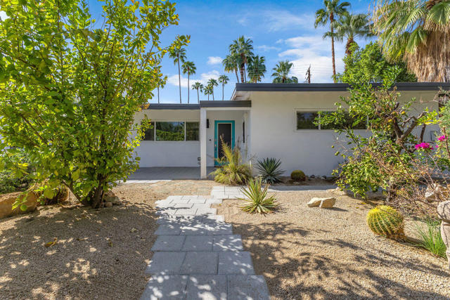 1075 E Sunny Dunes Road, Palm Springs, CA 92264