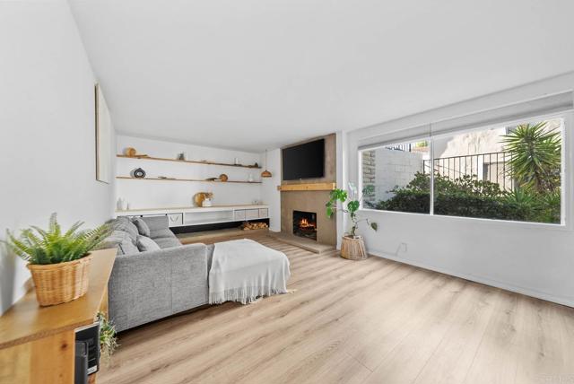 Front Image Thumbnail for CRPTP2507721