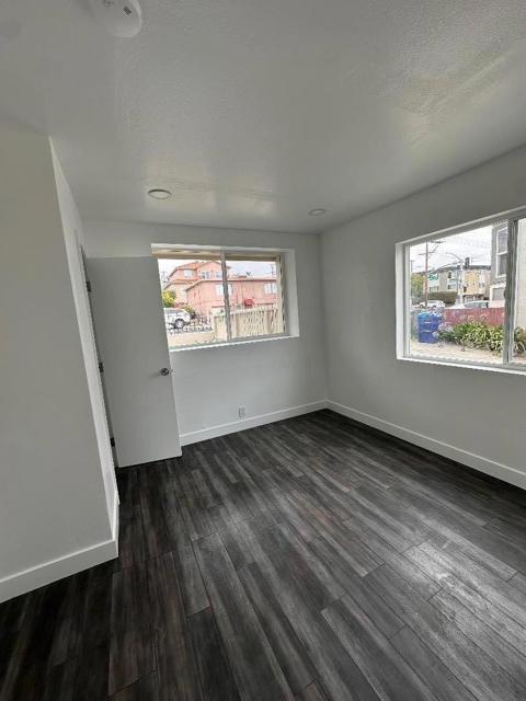 509 Commercial Avenue, South San Francisco CA: https://media.crmls.org/mediaz/33a1a7db-21d6-4e92-983b-6fdfe5b28e58.jpg