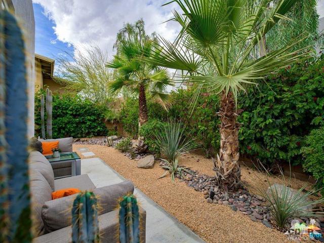4969 Davidson Way, Palm Springs CA: https://media.crmls.org/mediaz/33a20666-99ce-4cd3-a7fa-ffc5063dc6e7.jpg