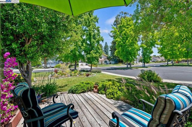 2587 Chablis Way, Livermore CA: https://media.crmls.org/mediaz/33a338f7-e220-40e7-b4e3-b99c8782542b.jpg