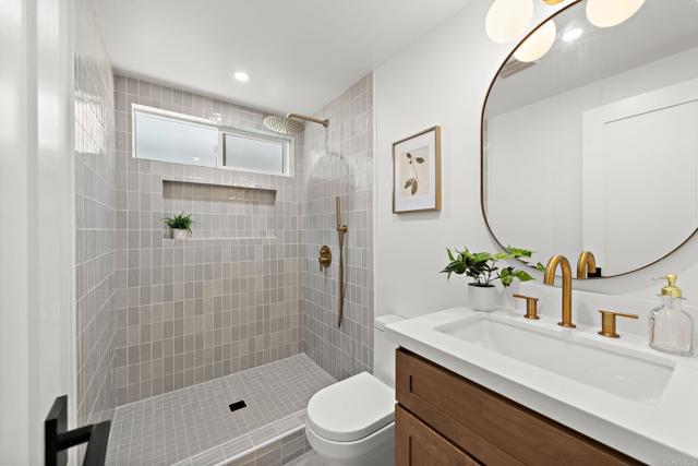 Detail Gallery Image 19 of 26 For 24235 via Aquara Ave, Laguna Niguel,  CA 92677 - 5 Beds | 3 Baths