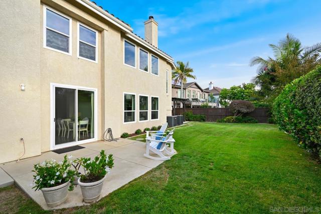 6585 Bluebonnet Dr, Carlsbad CA: https://media.crmls.org/mediaz/33a3b938-6194-4885-bc71-e046c93d0d65.jpg
