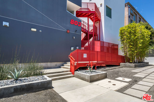 803 Wilcox Avenue, Los Angeles CA: https://media.crmls.org/mediaz/33a4b83b-6160-4e71-8e20-900be41adcf3.jpg