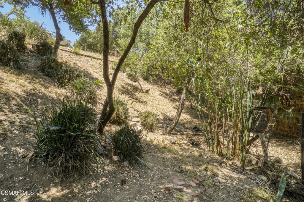 https://media.crmls.org/mediaz/33a54772-d647-4923-b85c-5d017fecb225.jpg?preset=X-Large
