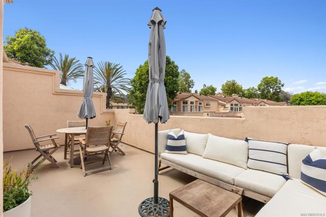 5609 Avenida De Parque, Rancho Santa Fe CA: https://media.crmls.org/mediaz/33a5d2cd-c218-45ec-8ef2-bca7f3ce86bc.jpg