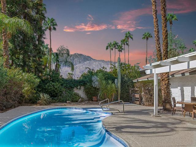 Detail Gallery Image 1 of 1 For 3577 E El Gaucho Cir, Palm Springs,  CA 92264 - 3 Beds | 2 Baths