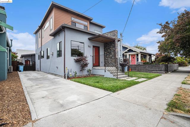 Image 3 of 36 For 2804 Acton St