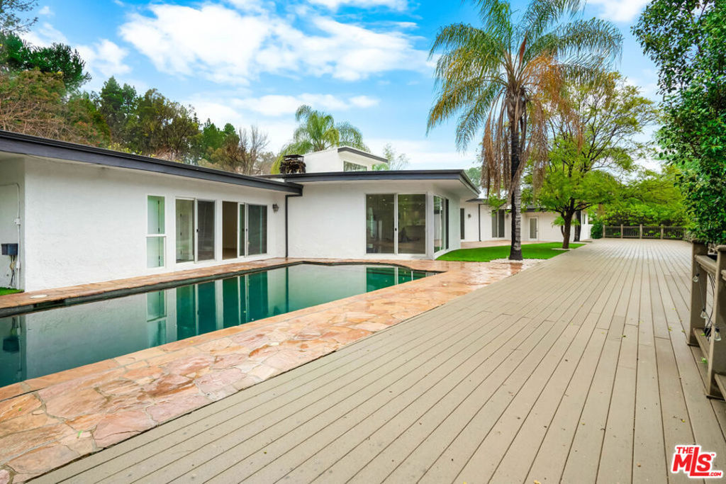15645 Crownridge Place