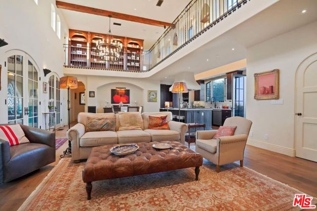 29549 Harvester Road, Malibu CA: https://media.crmls.org/mediaz/33a80242-e13b-4139-9693-a970f58dbb18.jpg