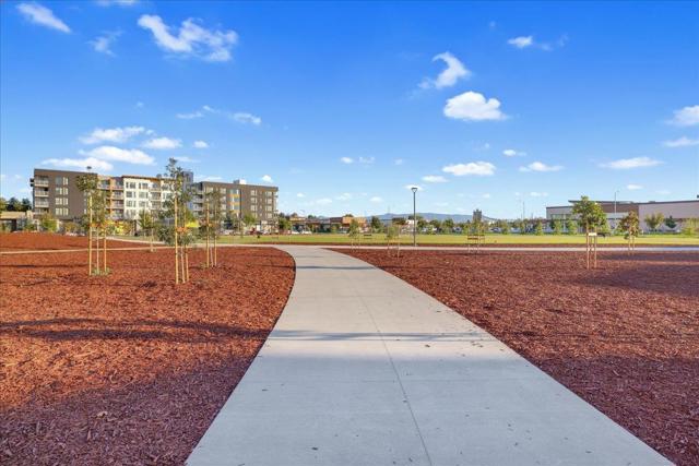 1011 Bellante Lane, San Jose CA: https://media.crmls.org/mediaz/33a8102e-9417-462a-b1c3-c05fe34b146d.jpg