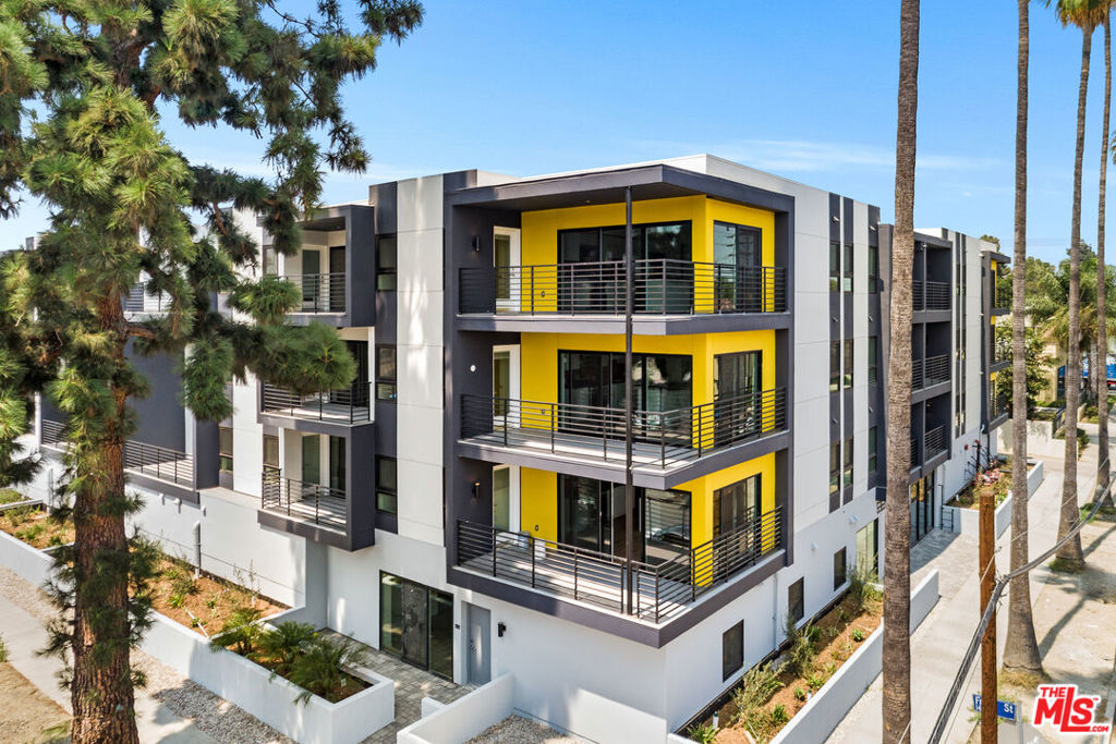 Multifamily at 6363 Tyrone Avenue