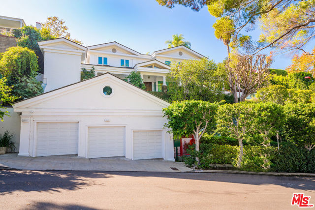 365 Norcroft Avenue, Los Angeles, California 90024, 4 Bedrooms Bedrooms, ,4 BathroomsBathrooms,Single Family Residence,For Sale,Norcroft,24413005