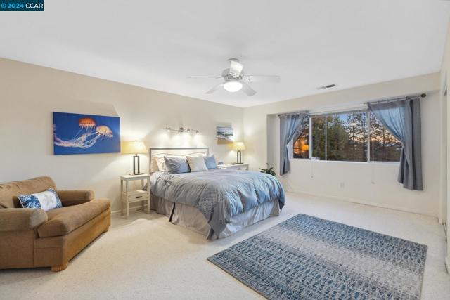 Image 15 of 41 For 820 Foxtail Ct